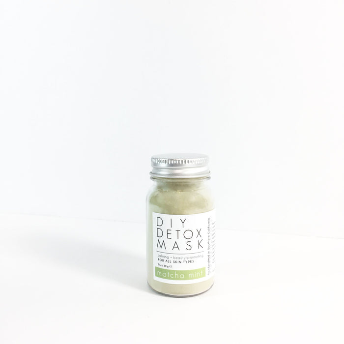 DIY DETOX MASK - 'MATCHA MINT'